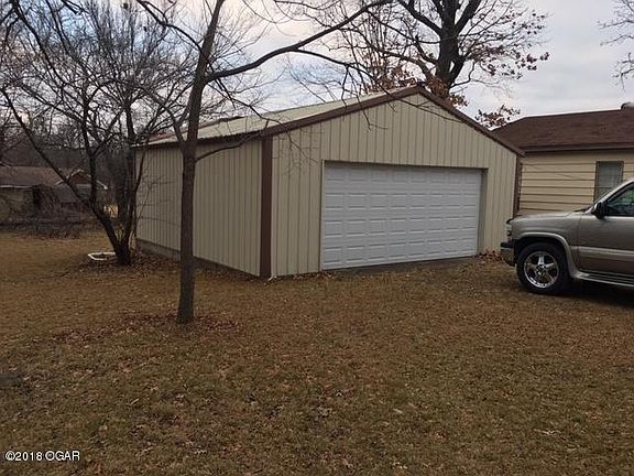 2nd image of 2114 Galena Ave
