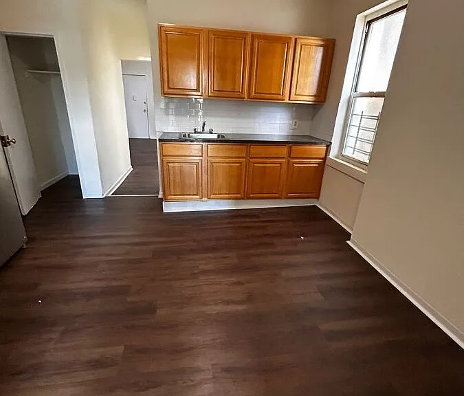 20 Orchard Pl — Photo 1