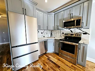 565 Midwood Street, #4