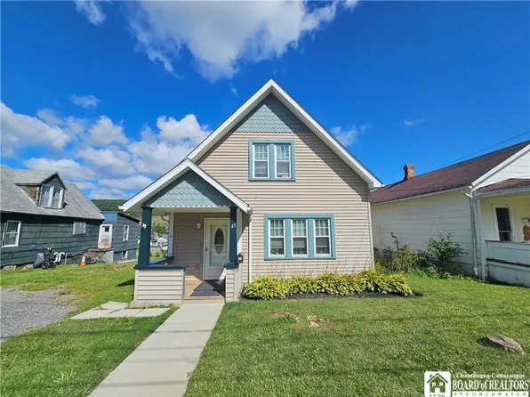 45 Cornen St, Bradford, PA 16701