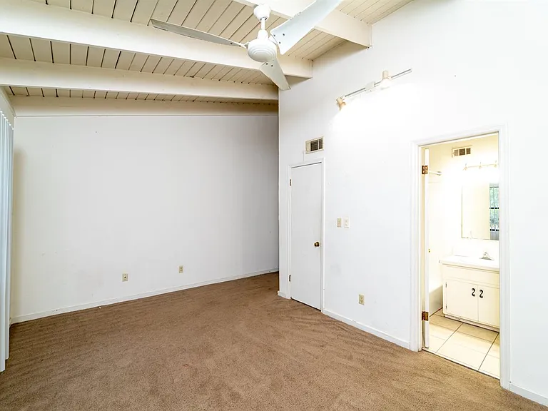 1349 Rumba Ln — Photo 18