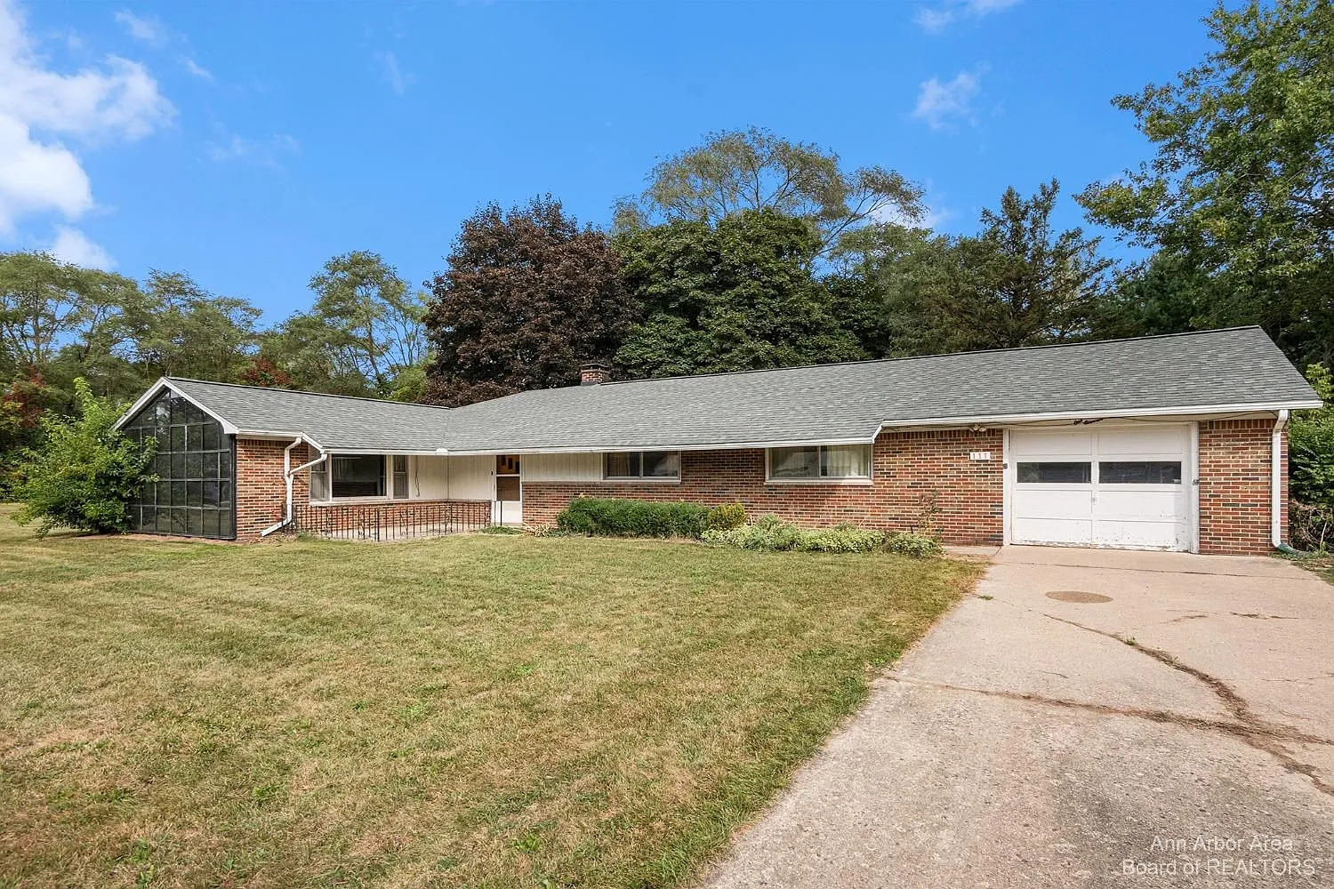 111 Arden Ln photo 1