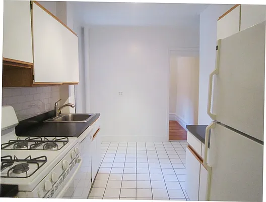 Rented by City Connections Realty | media 17