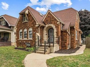 2756 N 55th St, Milwaukee, WI 53210