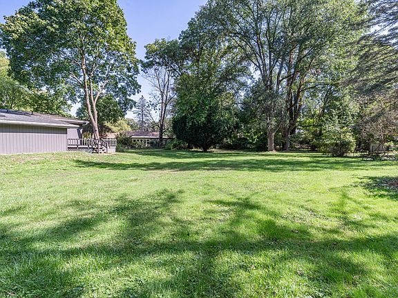 4th image of 133 Dunham Dr