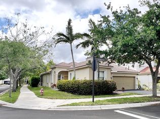 1901 Cedar Ct, Fort Lauderdale, FL 33327