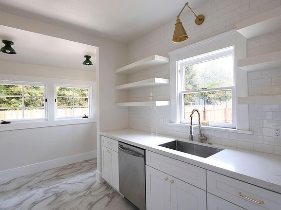 5th image of 471 N Avenue 56 #1