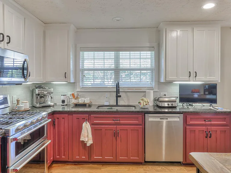 1236 Hunters Point Ln — Photo 10