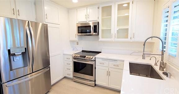 4th image of 960 E Bonita Ave Unit 58