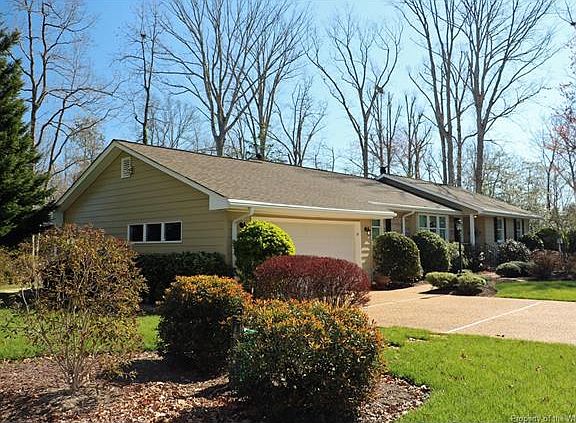 4th image of 102 Curles Cir