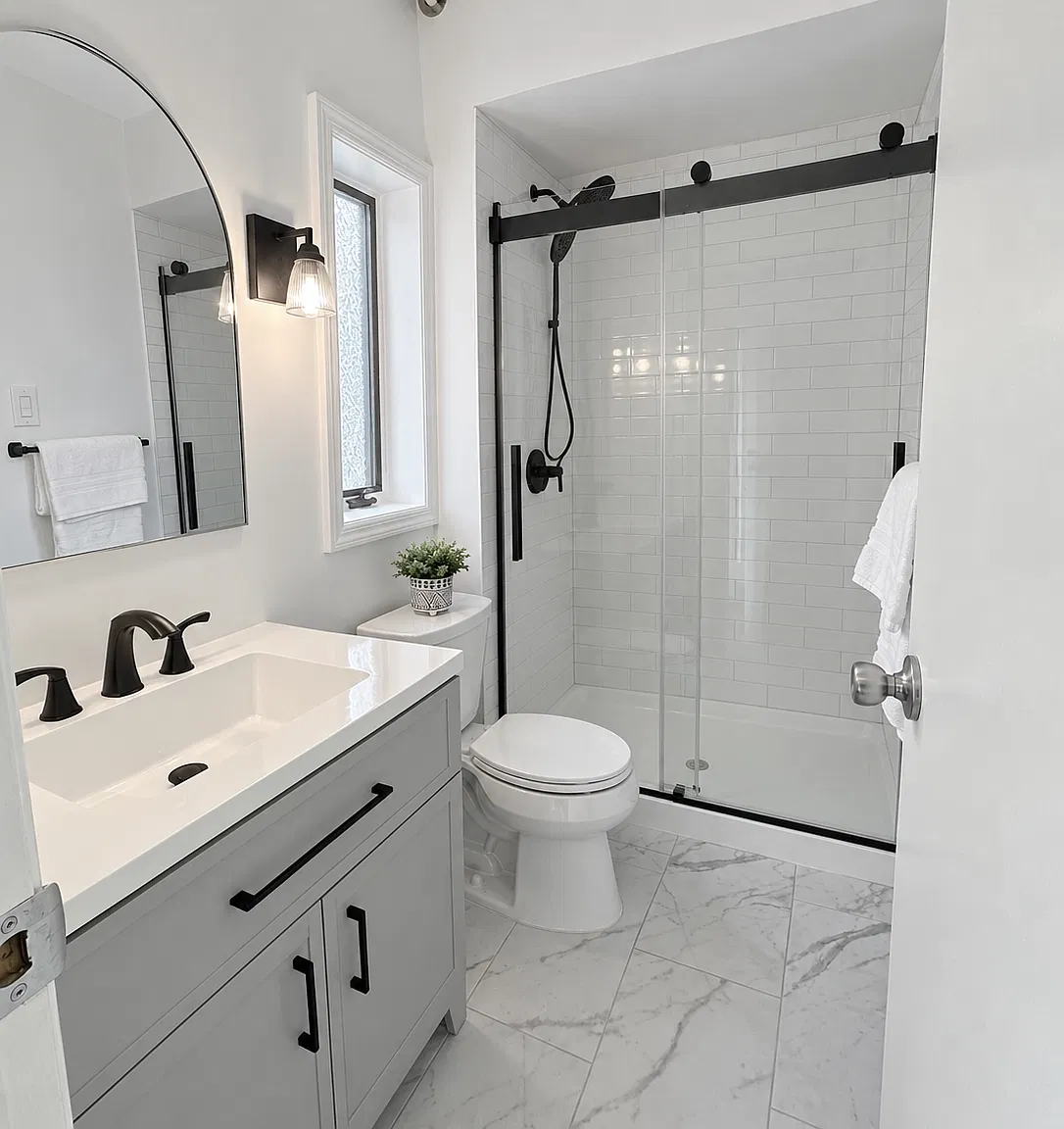 2 bed, $2,450 — Photo 4