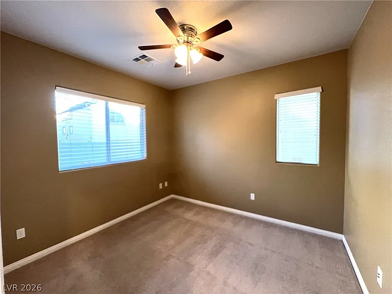 8154 Sandy Slope Ct — Photo 32
