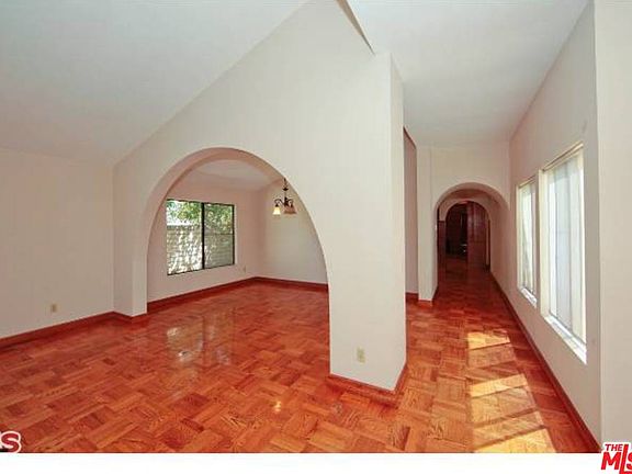 3rd image of 7652 Quimby Ave