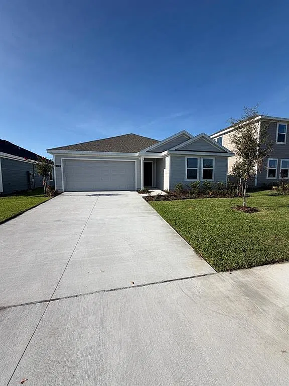 4 bed, 2.0 bath, 1737 sqft, $2,200 — Photo 2