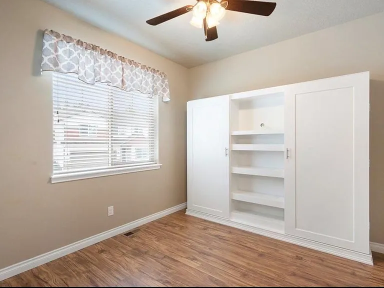 4819 N Emerald Ln — Photo 18