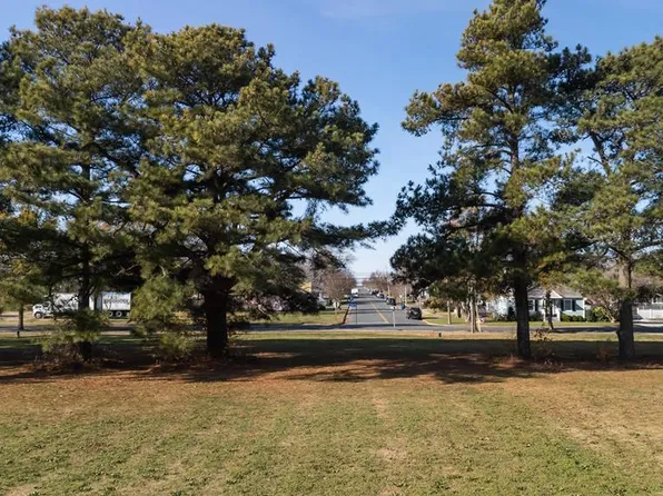 111 Fig St, Cape Charles, VA 23310