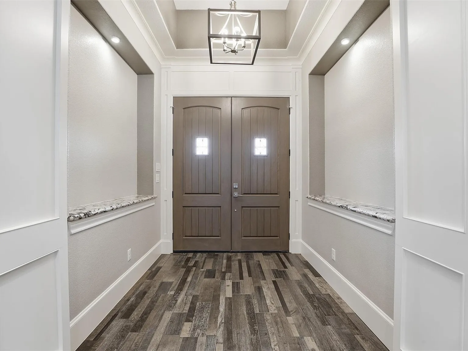 4 bed, 3.5 bath, 2737 sqft, $3,500 — Photo 2