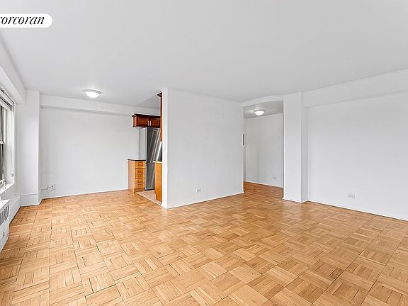 4th image of 130 Saint Edwards St APT 9A