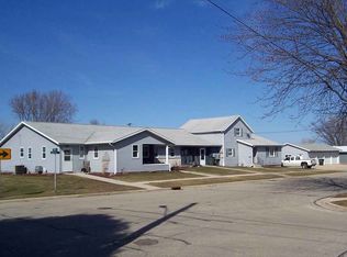 526 W Chestnut St, Hilbert, WI 54129