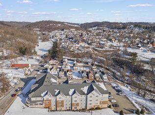 330 Nazer St #304, Waynesburg, PA