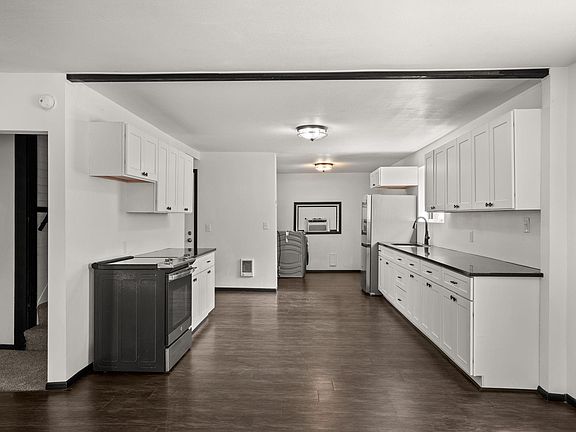 4th image of 1116 Park St