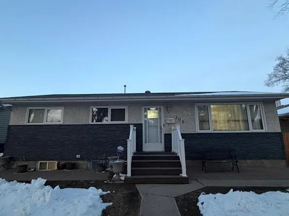 306 X AVENUE N, Saskatoon, SK S7L 3J7