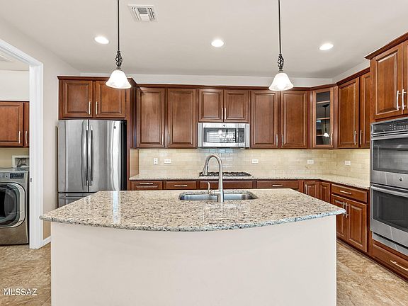 5th image of 12840 N Oak Creek Dr
