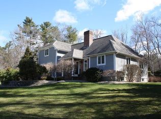23 Ashley Ln, Acushnet, MA 02743