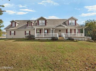 94 Watts Rd, Eldon, MO 65026