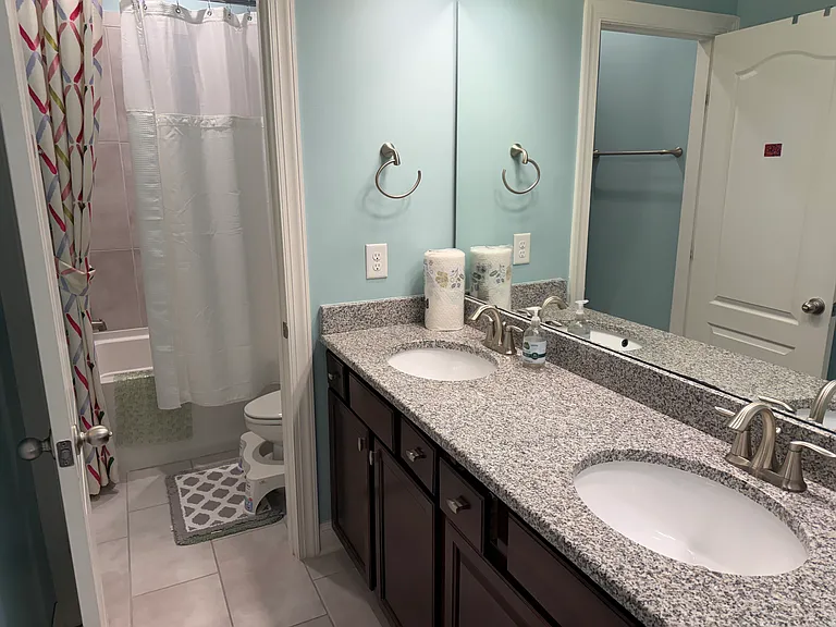 1605 Capstone Dr — Photo 33