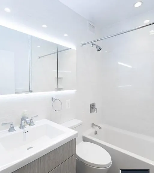 214 E 24th St #6H — Photo 5