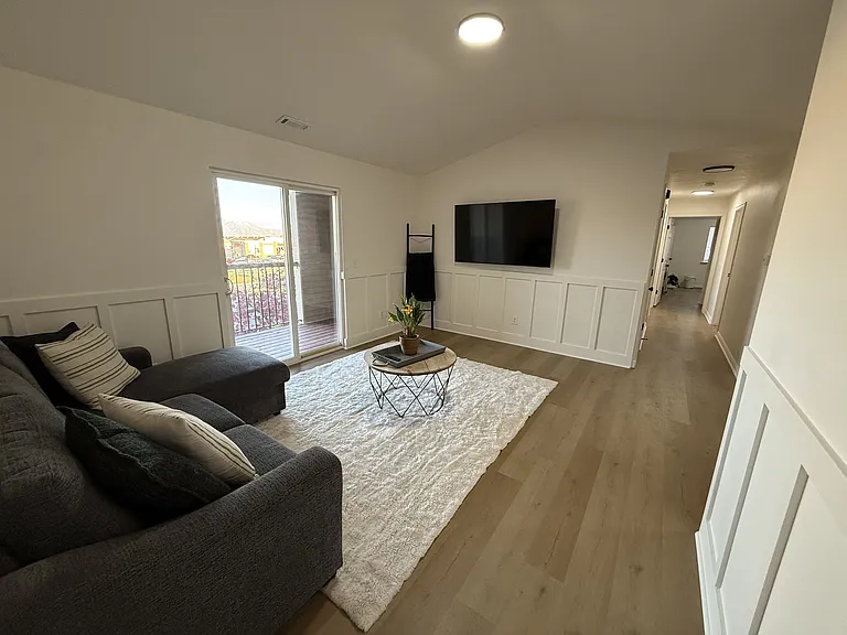 8096 N Ridge Loop #D9 — Photo 4