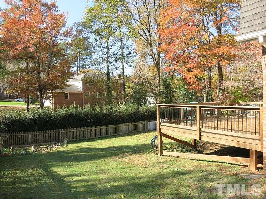 2nd image of 816 Orleans Pl
