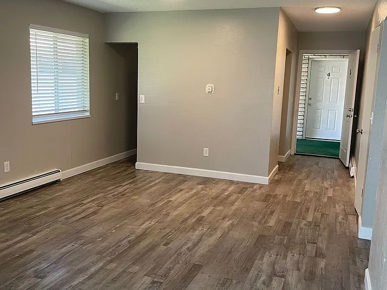 Heather Ridge - Beautiful Remodeled Apartments — Photo 41