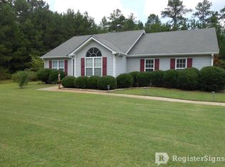 16 Huntington Ct, Newnan, GA