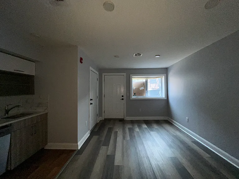 51 Jewett Ave #1 — Photo 2