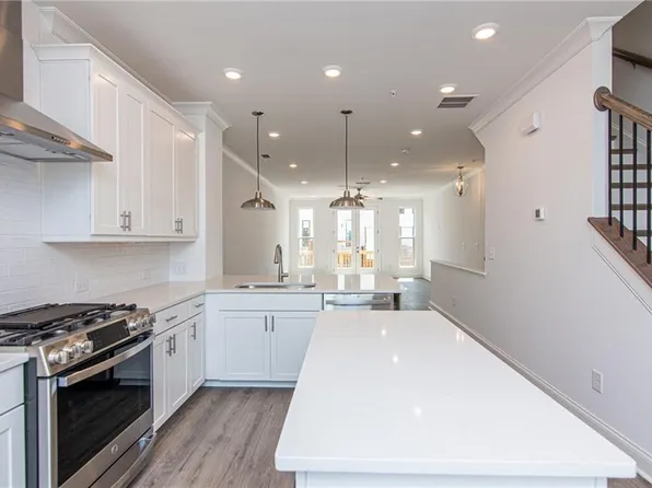 217 Downing Dr #84, Alpharetta, GA 30022