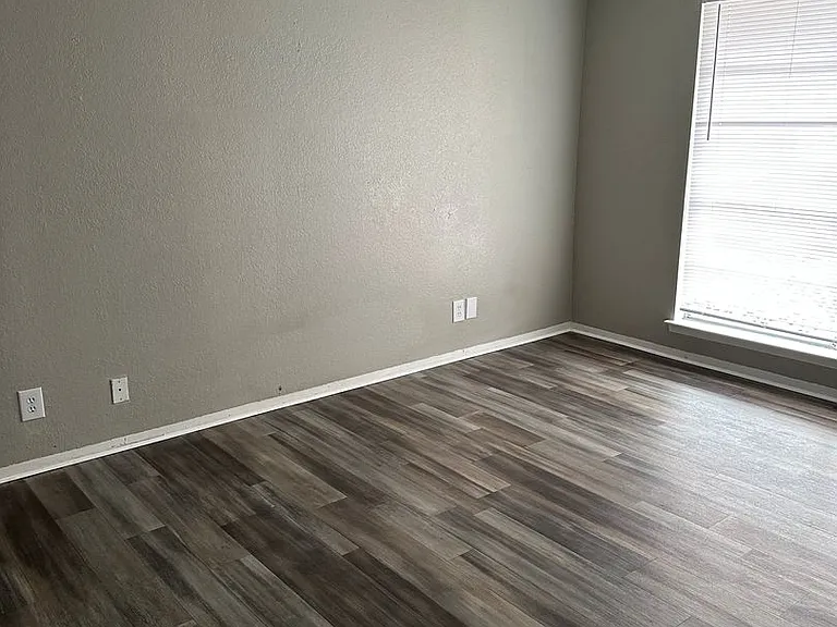 The Lewiston Apartments — Photo 10