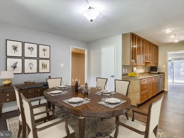 11601 Hunters Green Ct, Reston, VA 20191