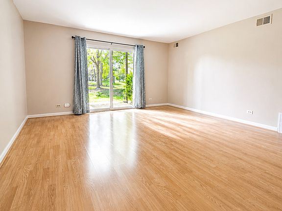 3rd image of 1 Oak Creek Dr APT 1302