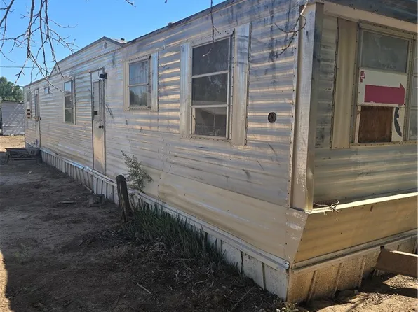 10538 S Fremont Rd, Mohave Valley, AZ 86440