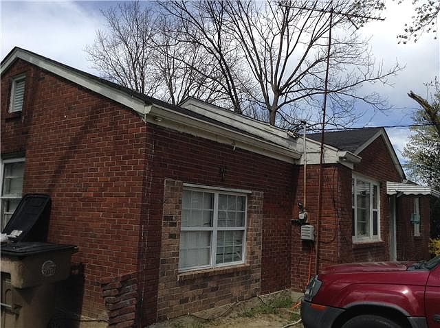 1st image of 2613 Malden Dr