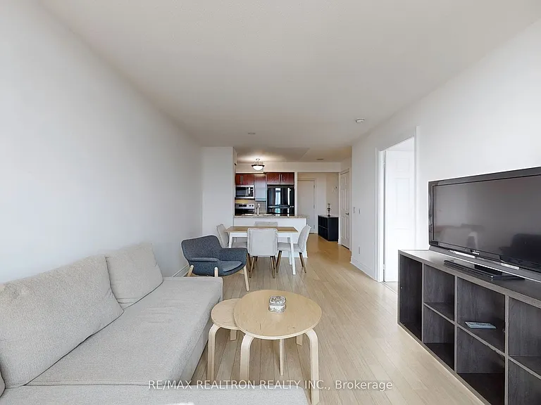 25 Greenview Ave W #2515 — Photo 10