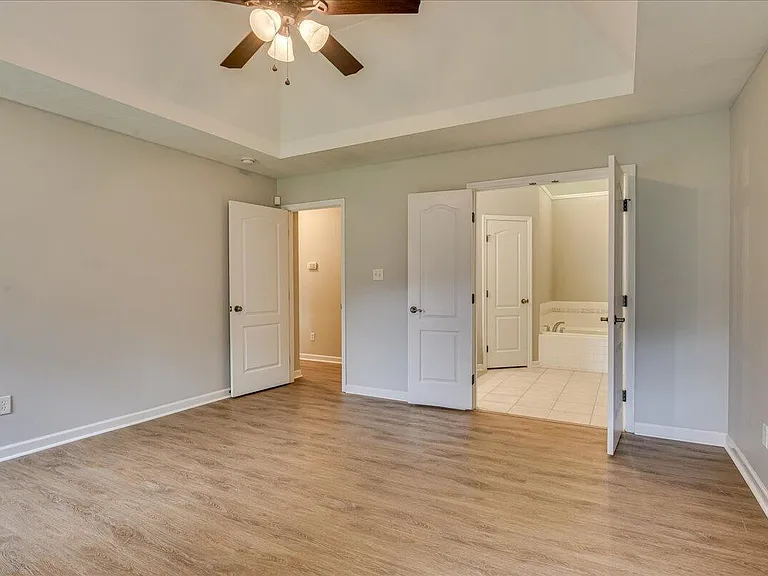 800 Cotswold Ct — Photo 19