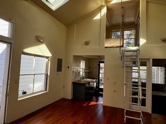 1110 Peralta St — Photo 6