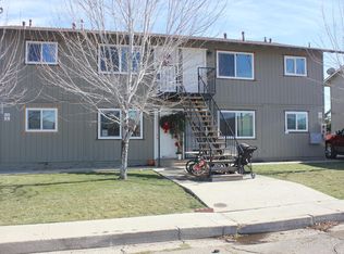 800 Aspen Dr APT C, Tehachapi, CA 93561