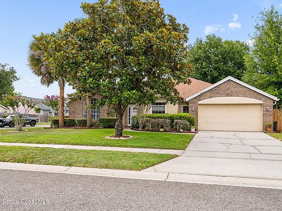 5th image of 8843 Reservation Dr