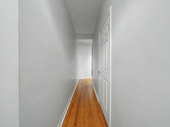 3rd image of 18 74th St APT C5