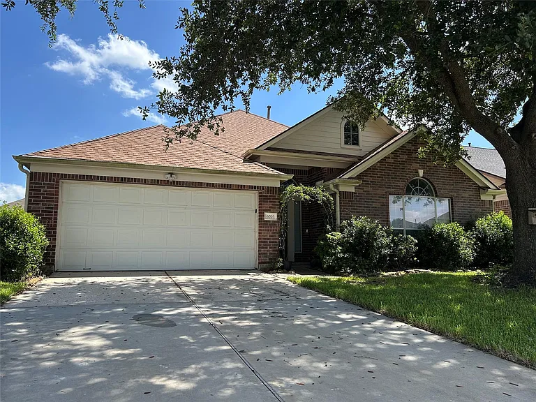 6703 Mountain Wood Way — Photo 2
