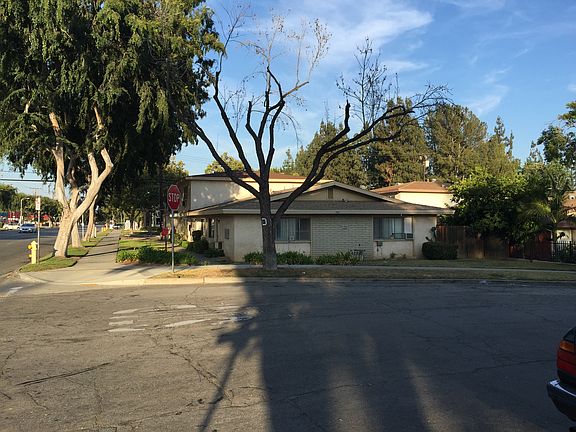 3rd image of 492 Silverwood Ave
